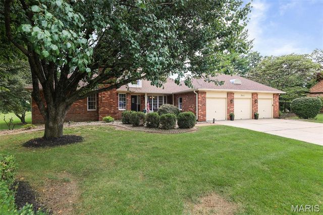 342 Oak Hill Drive, Belleville, IL 62223
