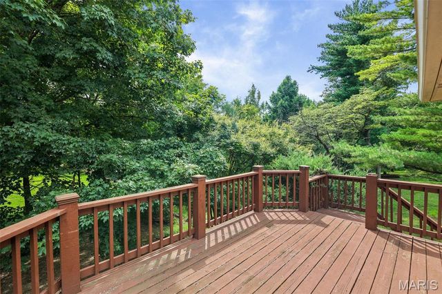 342 Oak Hill Drive, Belleville, IL 62223