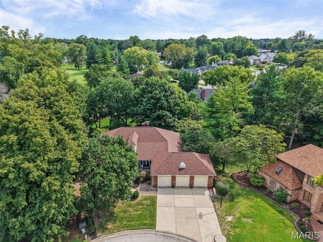 342 Oak Hill Drive, Belleville, IL 62223