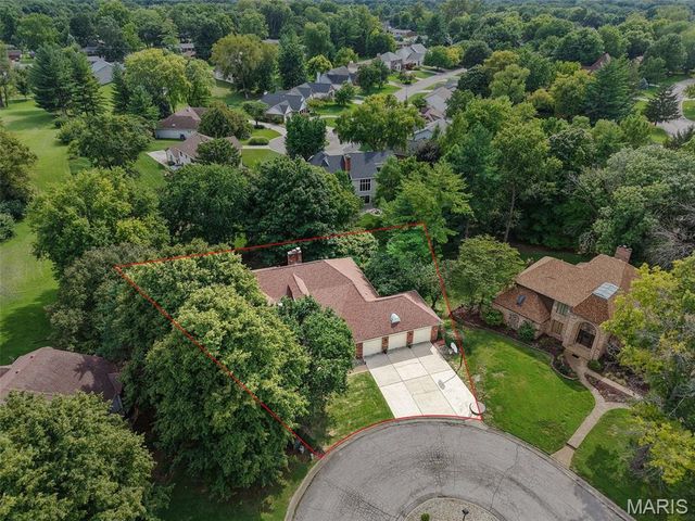 342 Oak Hill Drive, Belleville, IL 62223