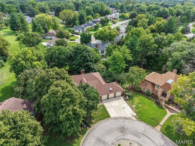 342 Oak Hill Drive, Belleville, IL 62223