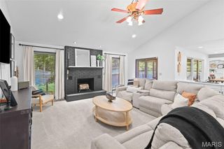 342 Oak Hill Drive, Belleville, IL 62223