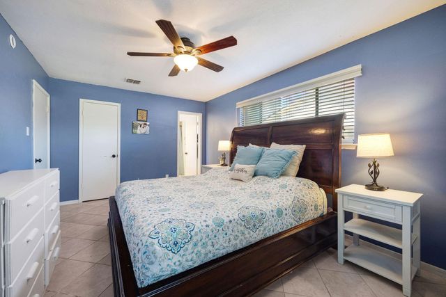 9314 Vickijohn Drive, Houston, TX 77031