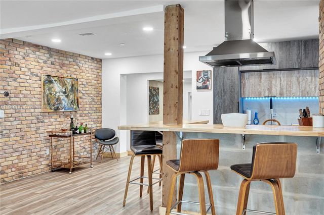 9000 NW 12th Ave, Miami, FL 33150