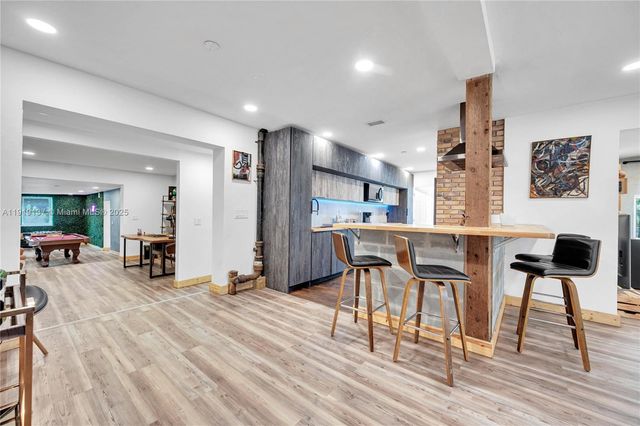 9000 NW 12th Ave, Miami, FL 33150