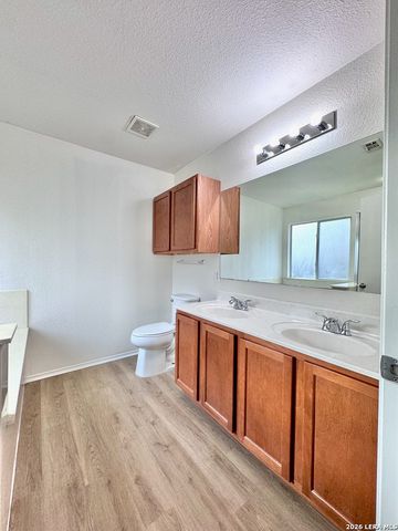 8214 DERBY VIS, Schertz, TX 78154