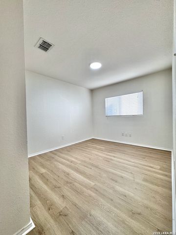 8214 DERBY VIS, Schertz, TX 78154