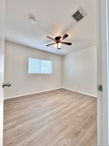 8214 DERBY VIS, Schertz, TX 78154