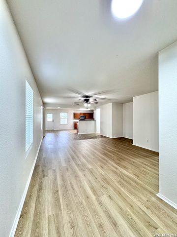 8214 DERBY VIS, Schertz, TX 78154