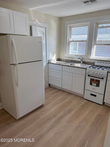 103 Seabreeze Way 2, Keansburg, NJ 07734