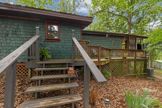 1933 Maple Street, Hollister, MO 65672