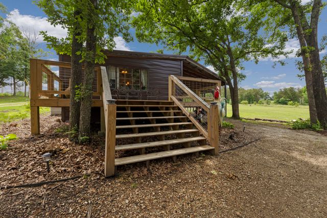 1933 Maple Street, Hollister, MO 65672