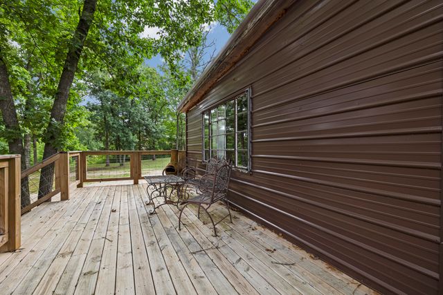 1933 Maple Street, Hollister, MO 65672