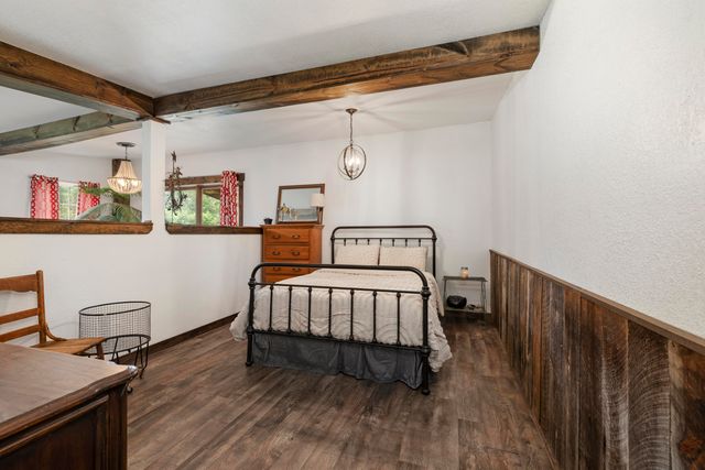 1933 Maple Street, Hollister, MO 65672