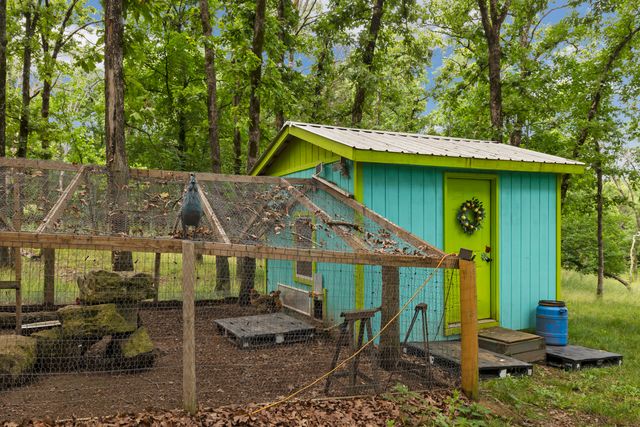 1933 Maple Street, Hollister, MO 65672