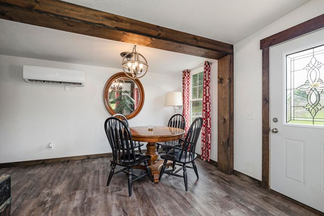 1933 Maple Street, Hollister, MO 65672
