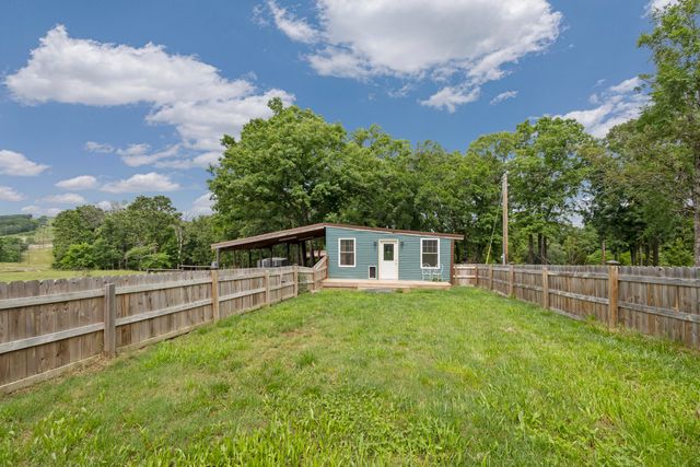 1933 Maple Street, Hollister, MO 65672