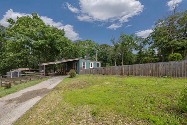 1933 Maple Street, Hollister, MO 65672