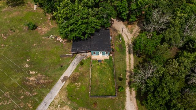 1933 Maple Street, Hollister, MO 65672