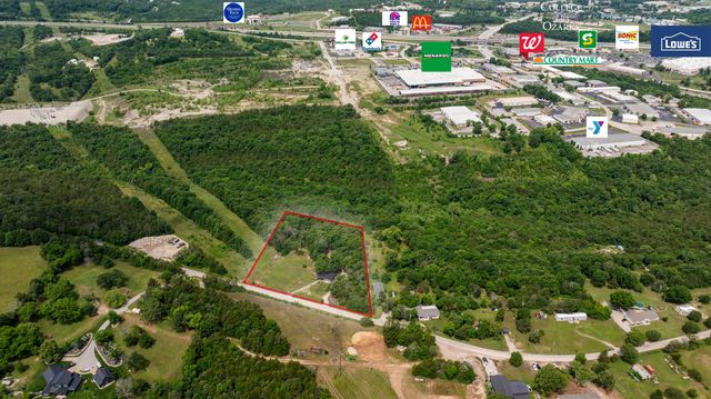 1933 Maple Street, Hollister, MO 65672