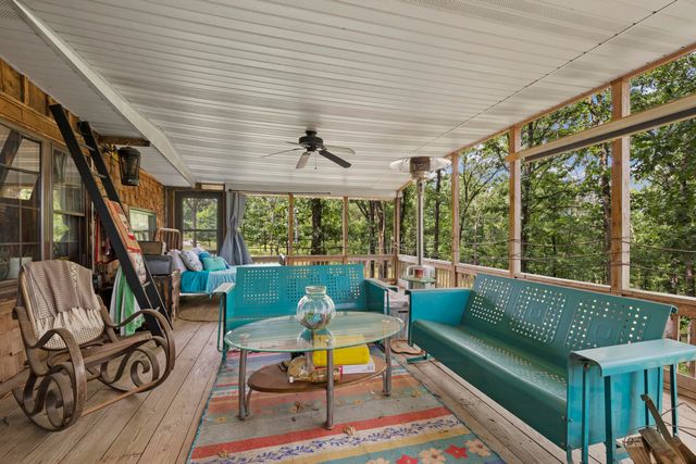 1933 Maple Street, Hollister, MO 65672