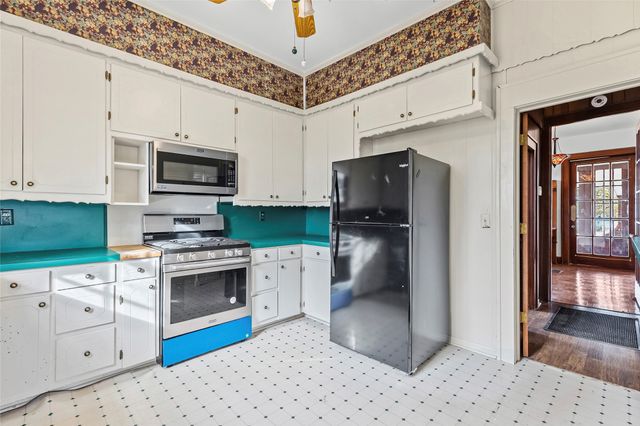 2203 Walworth Street, Greenville, TX 75401