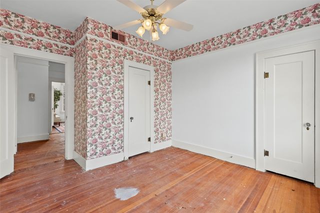 2203 Walworth Street, Greenville, TX 75401