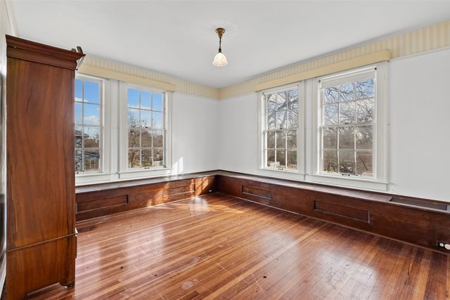 2203 Walworth Street, Greenville, TX 75401