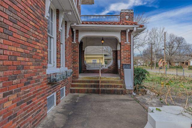 2203 Walworth Street, Greenville, TX 75401