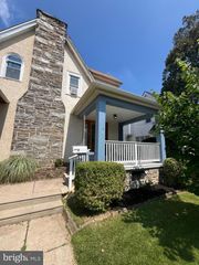 4021 DAYTON RD, Drexel Hill, PA 19026