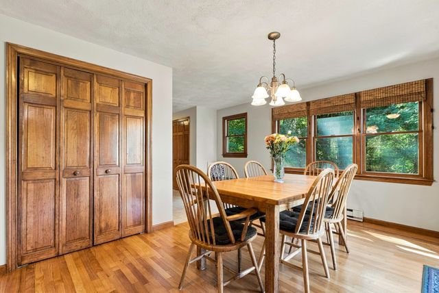 4 Florence Cir, Upton, MA 01568