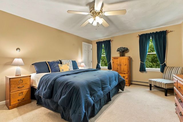 4 Florence Cir, Upton, MA 01568