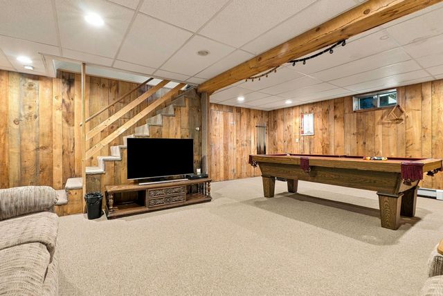 4 Florence Cir, Upton, MA 01568