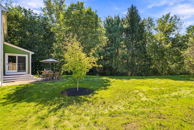 4 Florence Cir, Upton, MA 01568