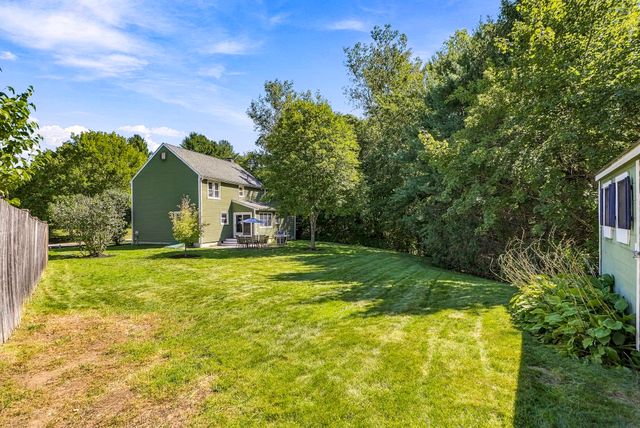 4 Florence Cir, Upton, MA 01568
