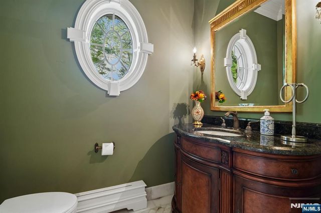 35 Echo Ridge Road, Upper Saddle River, NJ 07458
