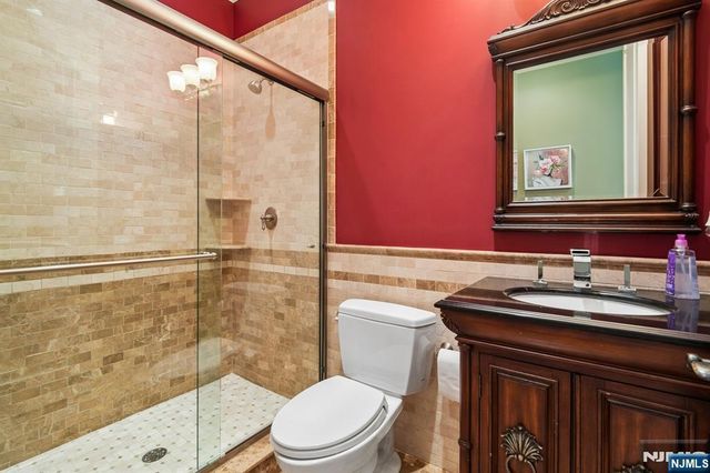 35 Echo Ridge Road, Upper Saddle River, NJ 07458