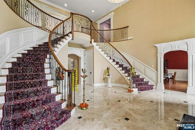 35 Echo Ridge Road, Upper Saddle River, NJ 07458