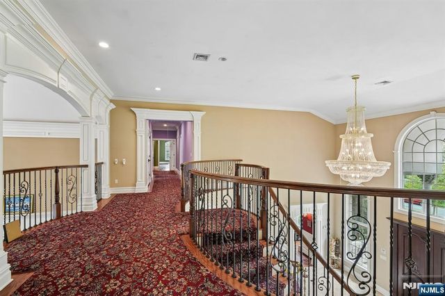 35 Echo Ridge Road, Upper Saddle River, NJ 07458