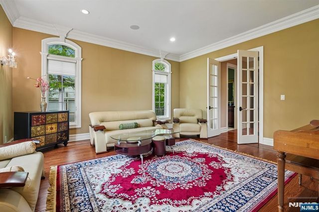 35 Echo Ridge Road, Upper Saddle River, NJ 07458