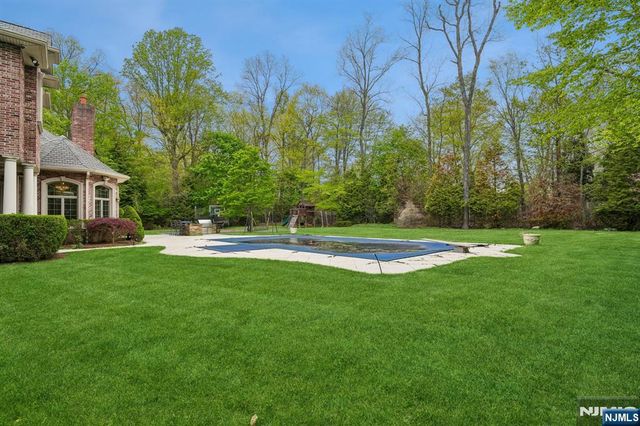 35 Echo Ridge Road, Upper Saddle River, NJ 07458