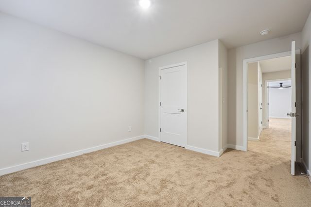 213 Harris Walk, West Point, GA 31833