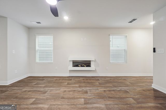 213 Harris Walk, West Point, GA 31833