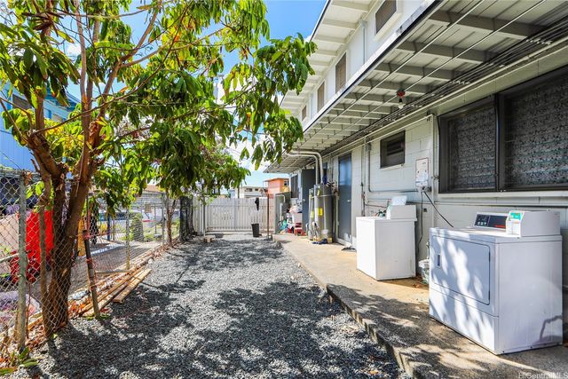 94-246 Aniani Place, Waipahu, HI 96797