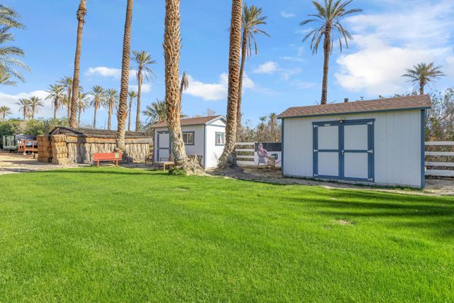 58200 Almonte Drive, La Quinta, CA 92253