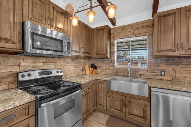 58200 Almonte Drive, La Quinta, CA 92253