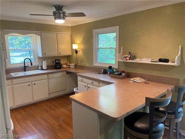 9584 Kinsman Road, Novelty, OH 44072