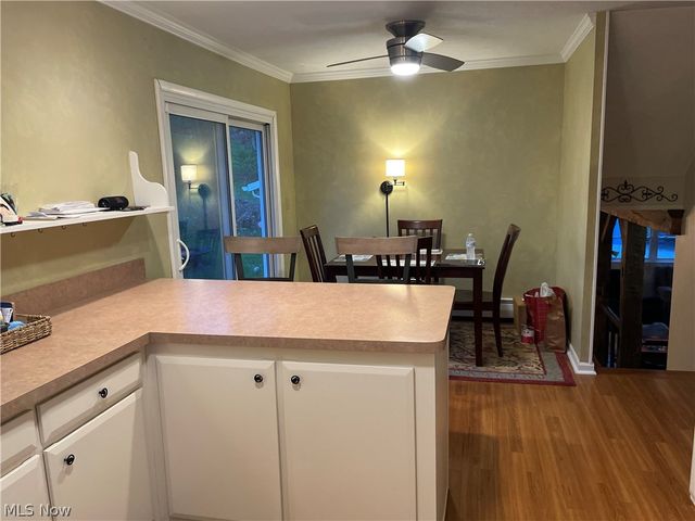 9584 Kinsman Road, Novelty, OH 44072