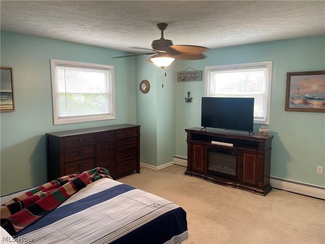 9584 Kinsman Road, Novelty, OH 44072