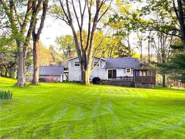 9584 Kinsman Road, Novelty, OH 44072